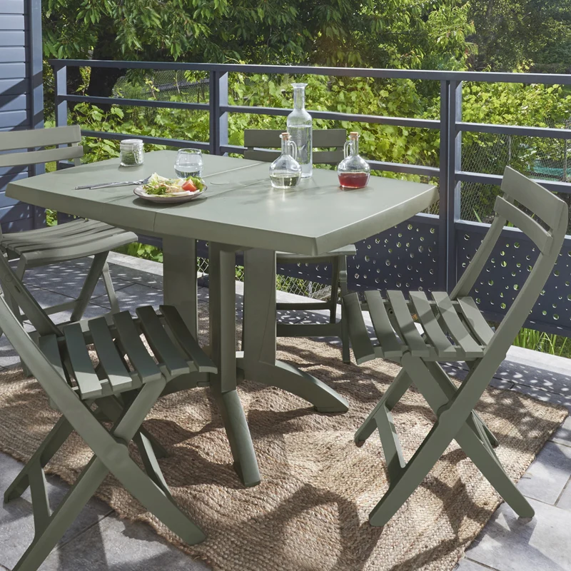 Lot table Vega 118 x 77 cm + 4 chaises Miami pliantes