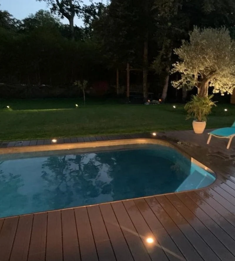 Spot encastrable pour abords de piscine à ampoule interchangeable GU5.3 - 12 Volt - Ø 10 cm Carré