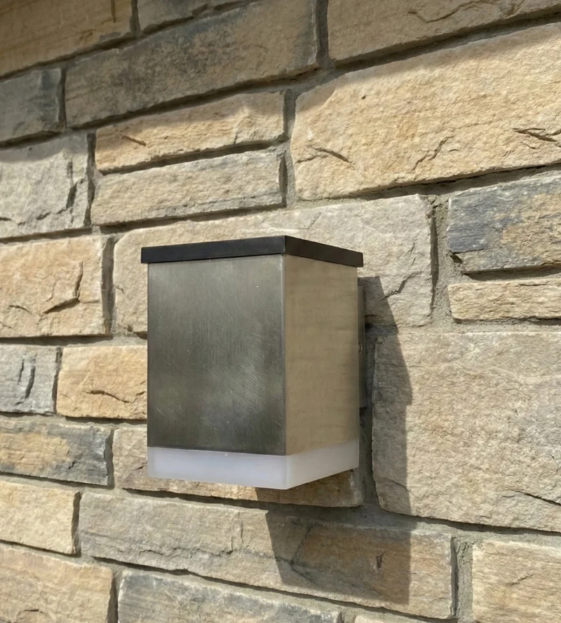 Applique murale solaire extérieure LED QUADRO inox