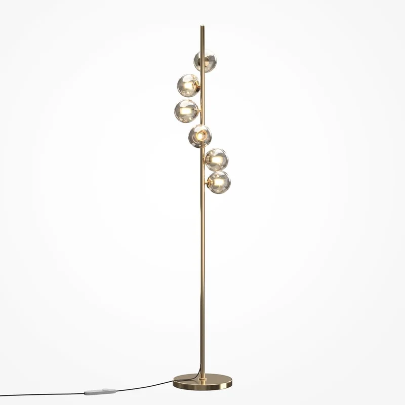 Lampadaire doré moderne pour salon