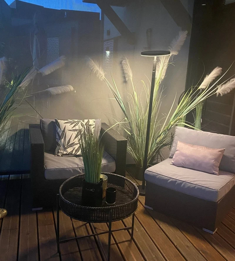 Lampe à poser solaire LED JAZZ noire