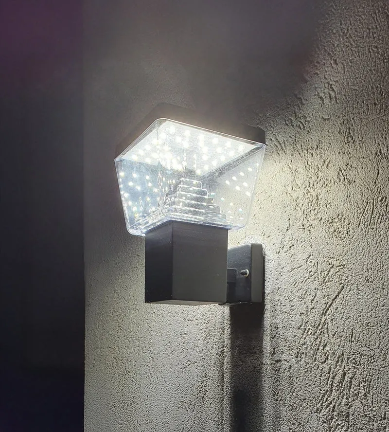 Applique murale extérieure LED LIBERTY noire