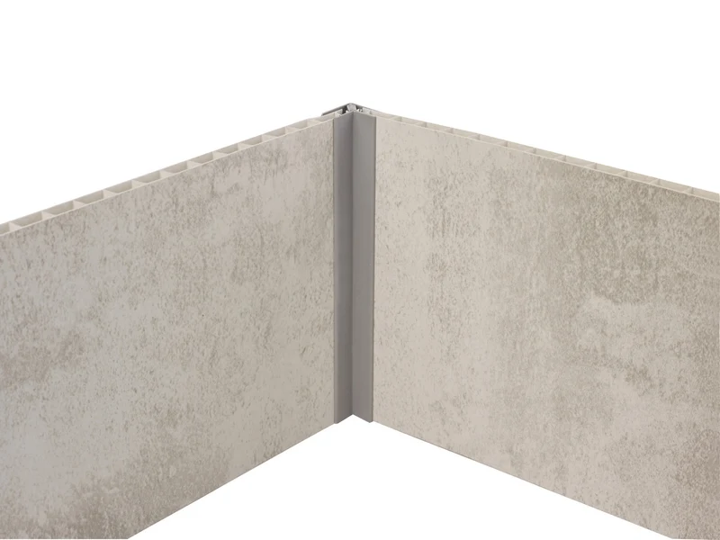 Profil d'angle en PVC pour lambris 8 mm épais.