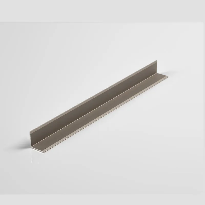 Profil de finition angle interne aluminium