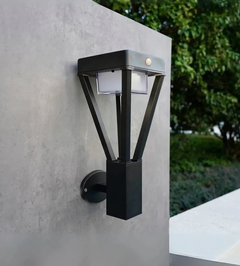 Applique murale solaire extérieure LED LUXOR noire avec détecteur - 3 modes d'éclairages 75 à 600 lumens