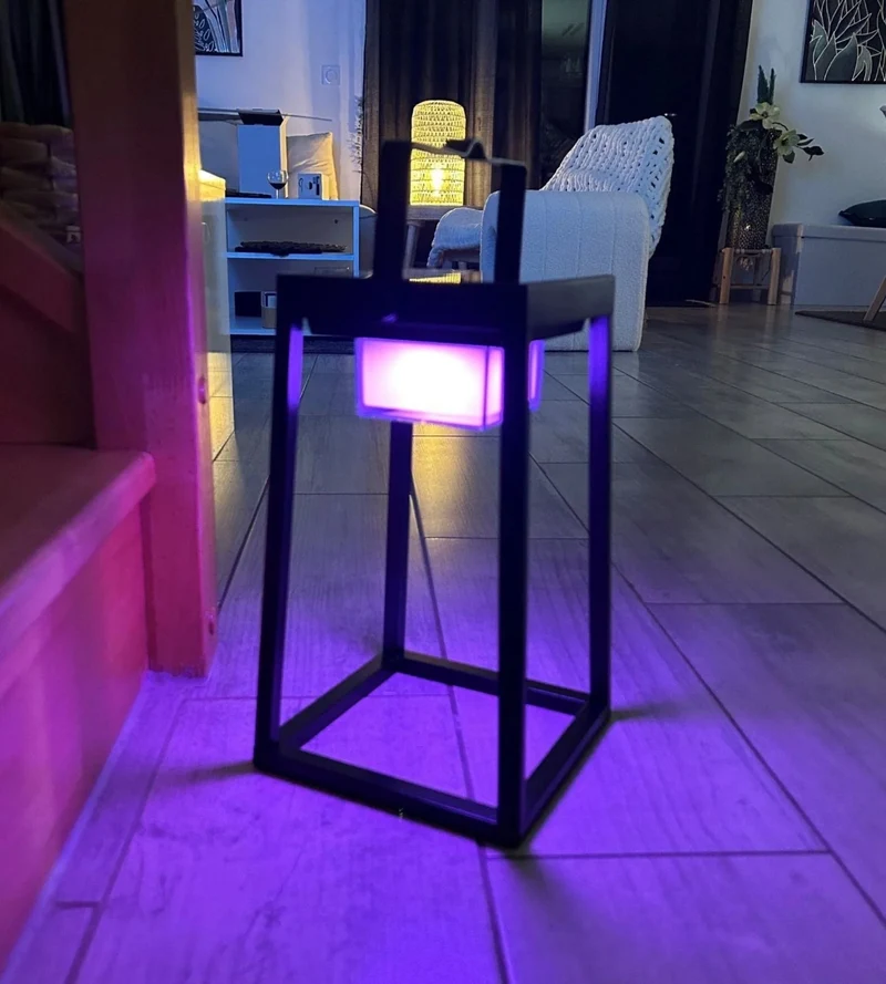 Lanterne solaire LED EVADE noire - RGB+CCT - Pilotable avec smartphone - Intérieur & Extérieur