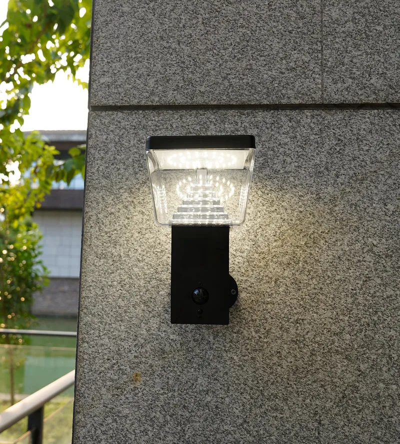 Applique murale solaire extérieure LED LIBERTY noire avec détecteur - 3 modes d'éclairage 100 à 1000 lumens