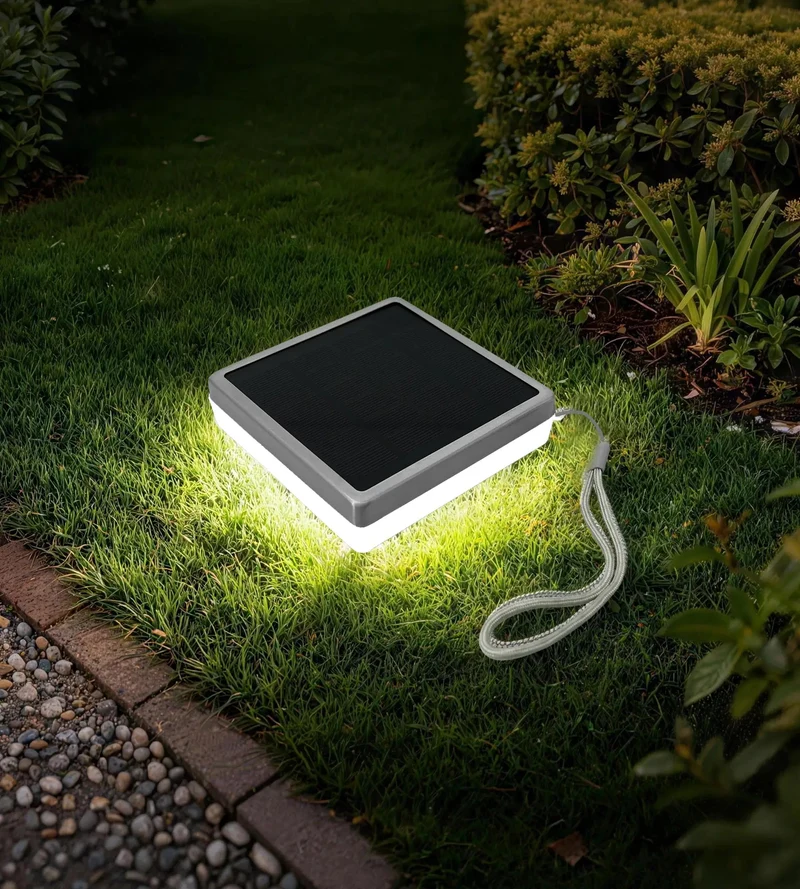 Lampe de table solaire LED NOMADE noire - 5 modes d'éclairages de 40 à 270 lumens - Prise USB - Batterie 1600mAh
