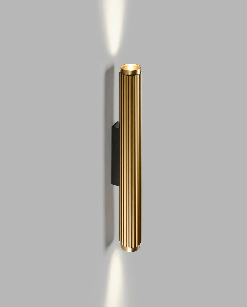 VELVET W1 BRASS SWITCH TUNE VÆGLAMPE
