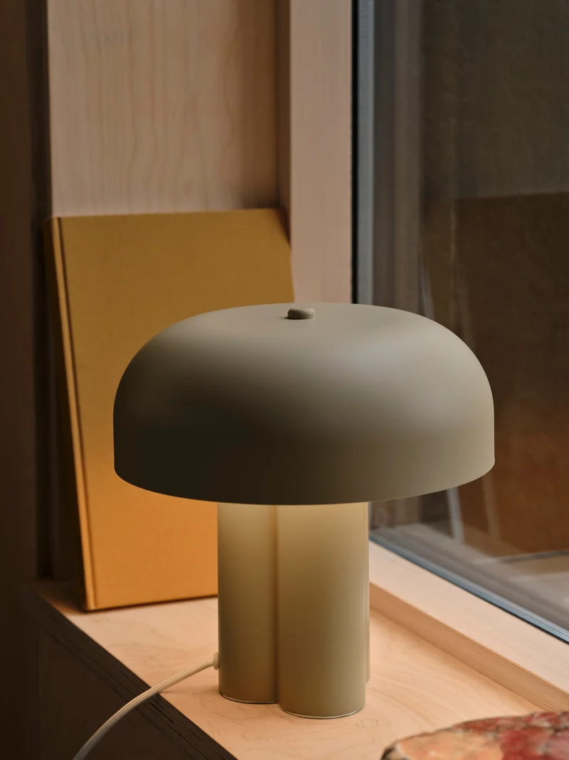 Sandro | Bordlampe | Lysebrun
