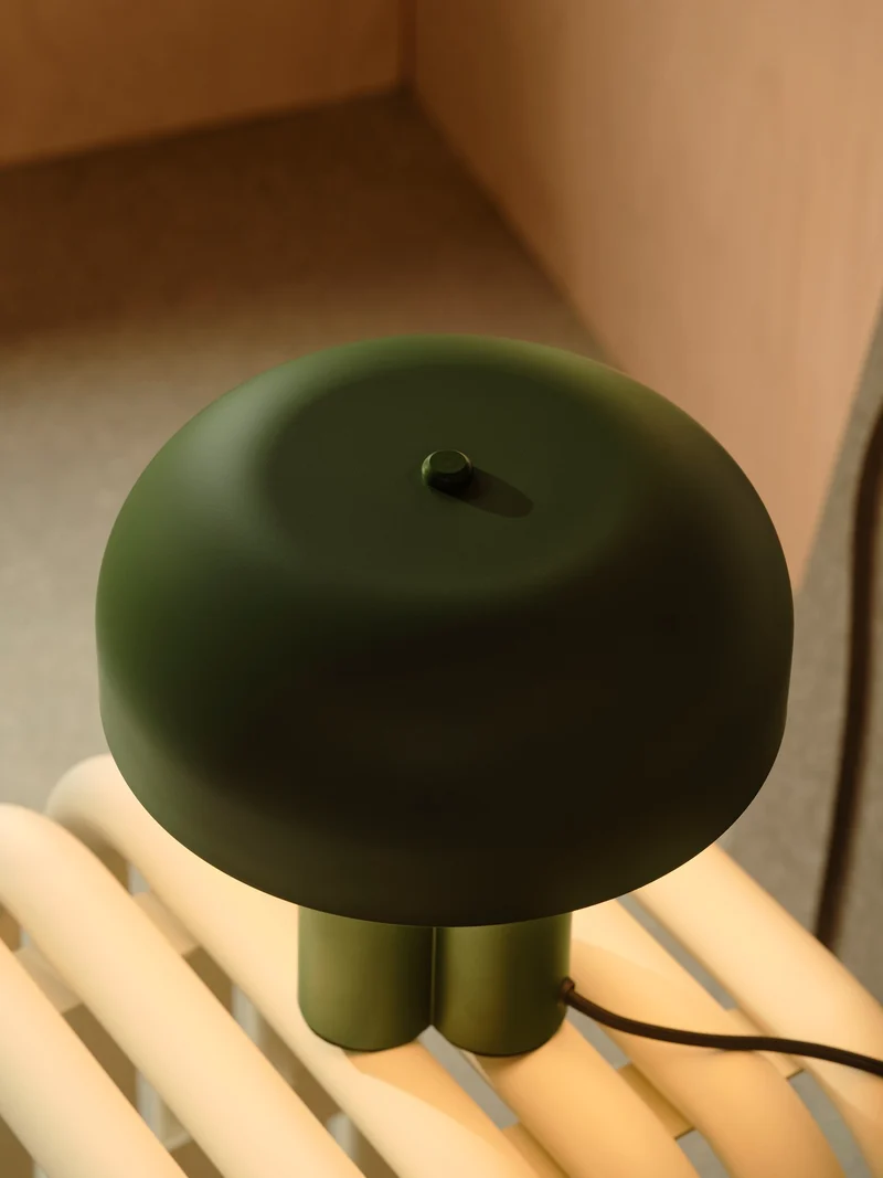 Sandro | Bordlampe | Mørk grøn