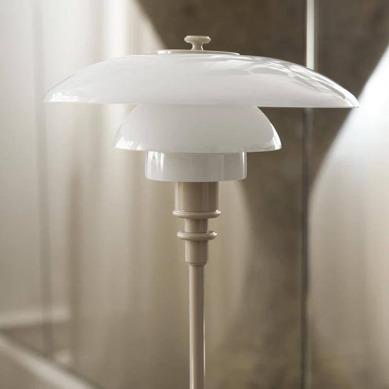 PH 2/1 GLOSSY BEIGE BORDLAMPE