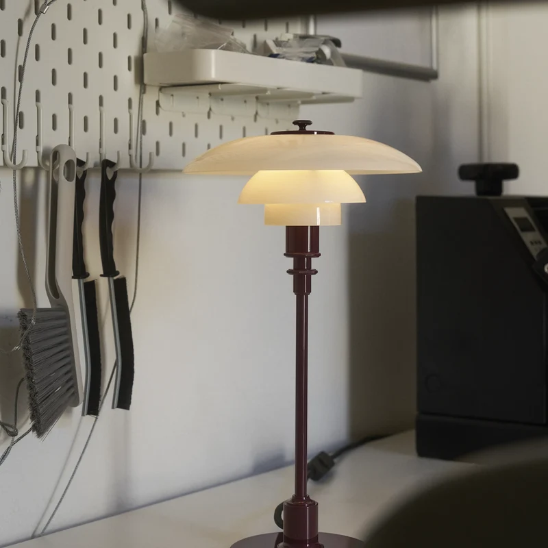 PH 3/2 GLOSSY BURGUNDY BORDLAMPE