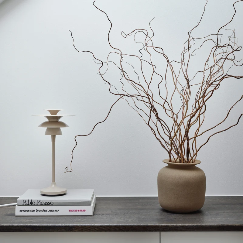 Bordslampa Picasso höjd 34,8cm nougat