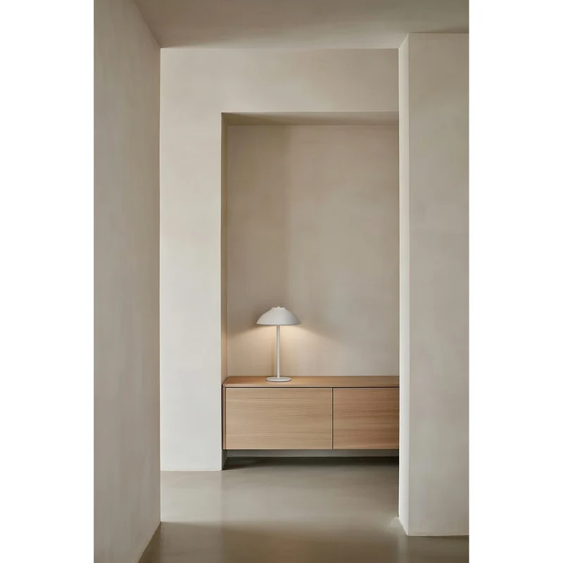 VALI MAT HVID BORDLAMPE