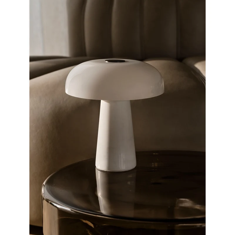 GLOSSY HVID MINI PORTABLE LAMPE