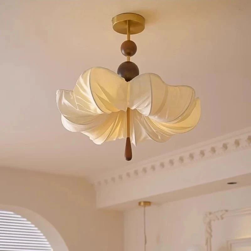 Plafonnier bois et tissu pour salon