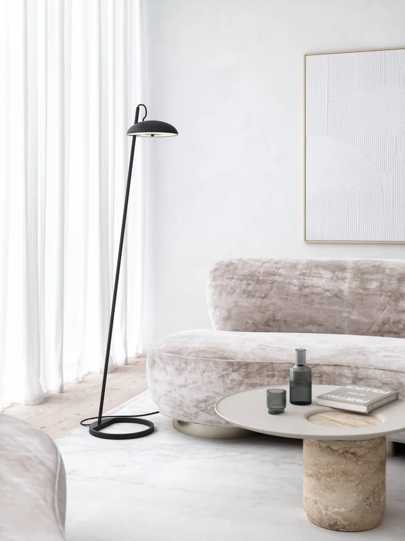Versale Gulvlampe Sort - Design For The People