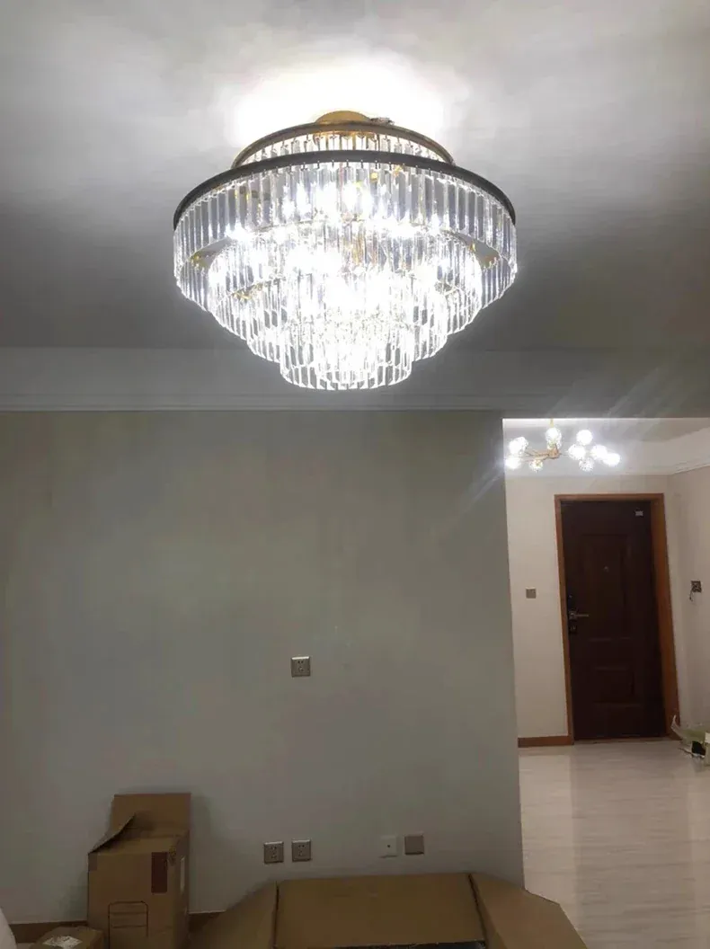 Grand Lustre Moderne en Verre pour Salon