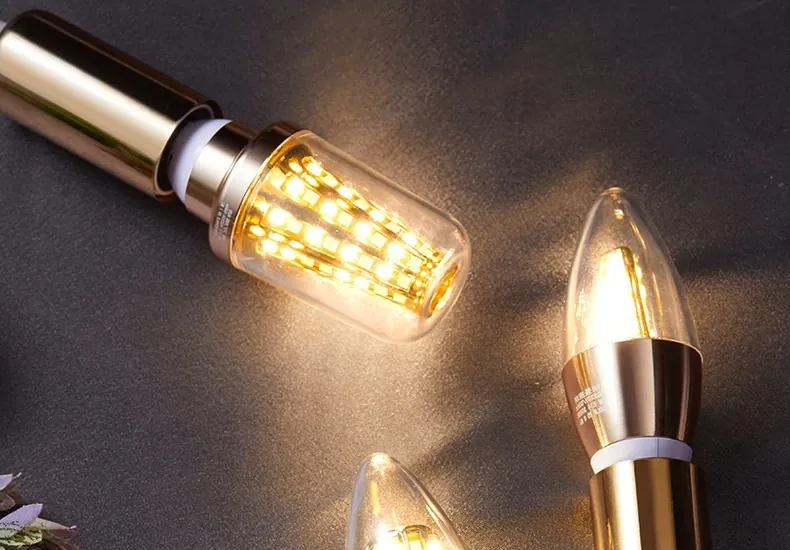 Lustre Moderne Design Italien Dimmable en Verre