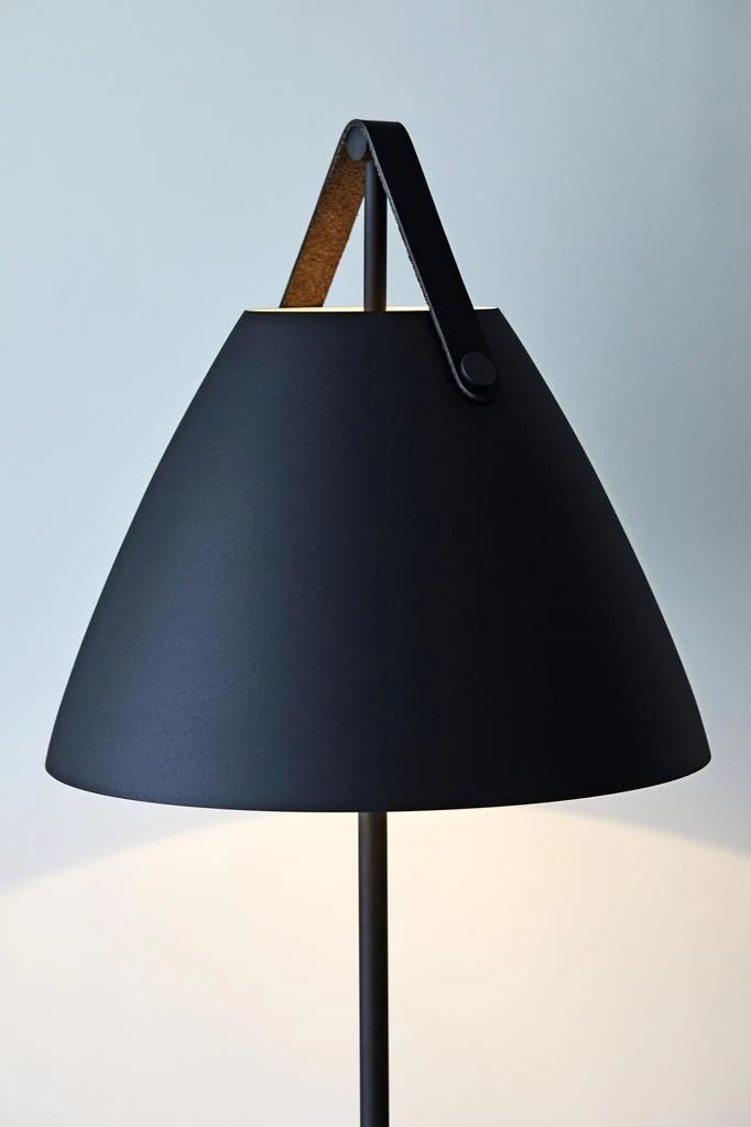 Strap Gulvlampe Sort - Design For The People