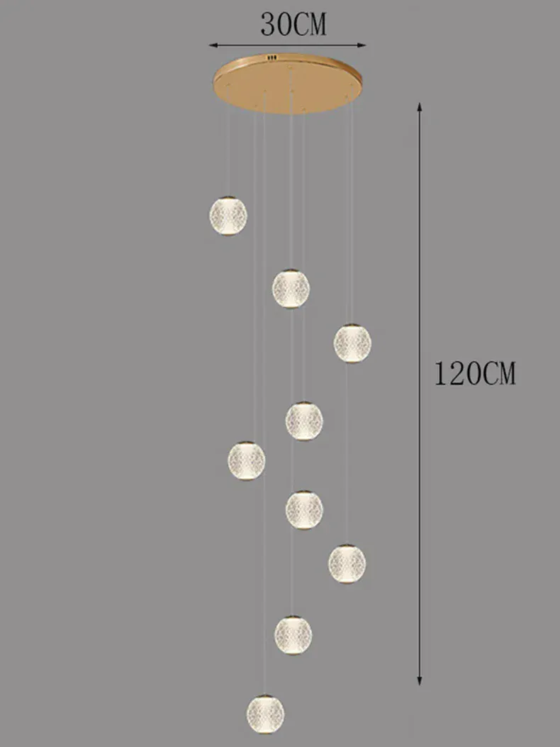 Suspensions design pour escalier de globes en verre
