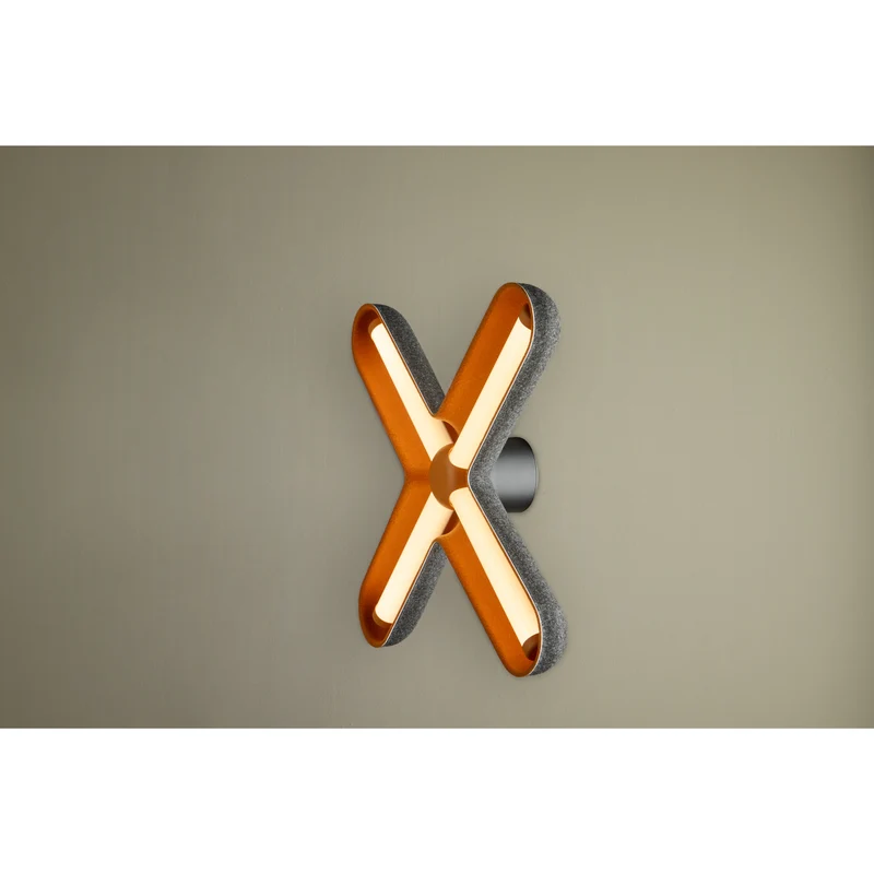 FUZZ LED SORT/ORANGE VÆGLAMPE