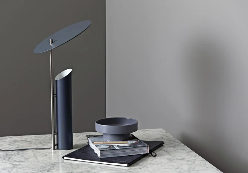 Reflect Bordlampe - Grå - Ikonisk design af Verner Panton