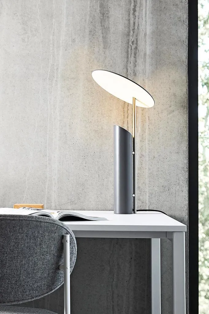 Reflect Bordlampe - Grå - Ikonisk design af Verner Panton