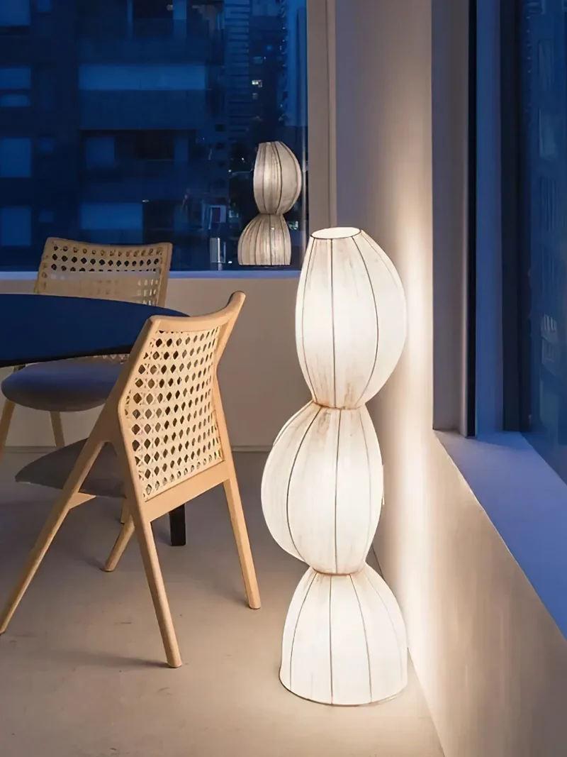 Lampadaire pour salon blanc