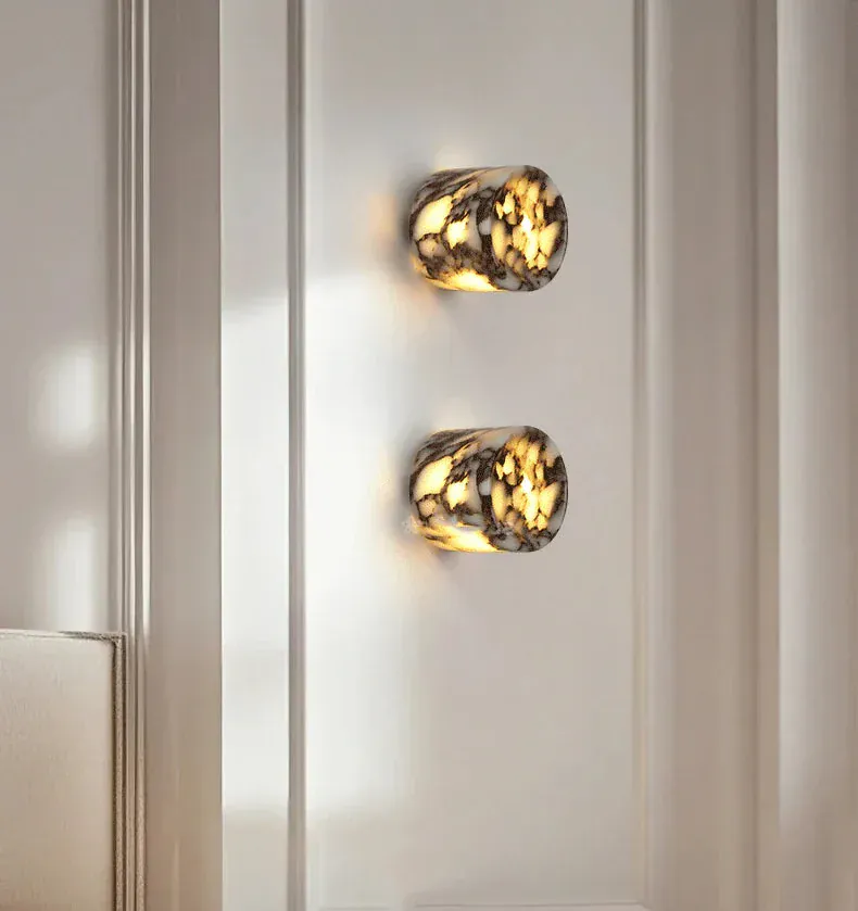 Petit luminaire mural design au style italien moderne