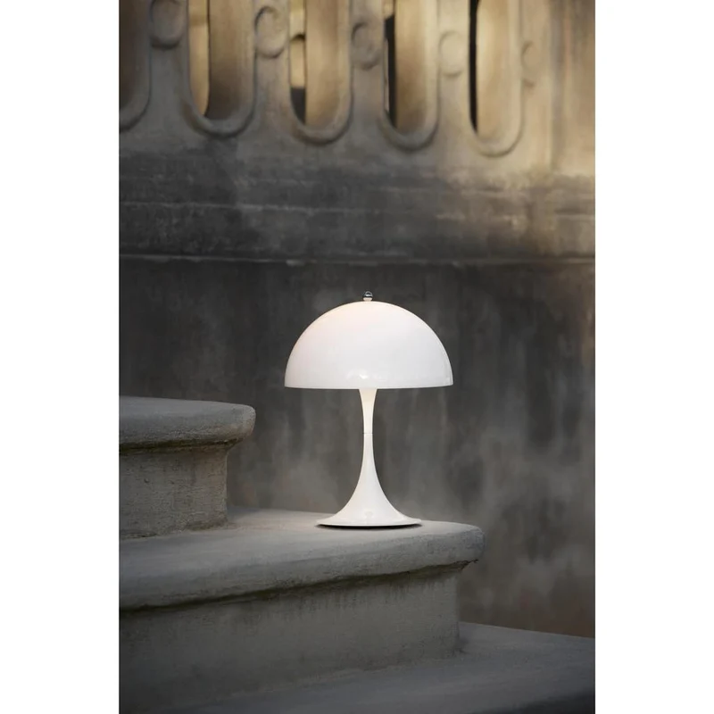 PANTHELLA 250 - BORDLAMPE PORTABLE - HVID OPALT AKRYL