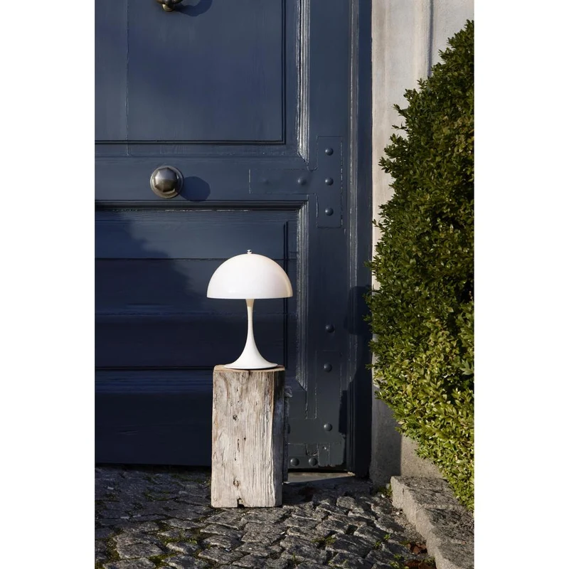 PANTHELLA 250 - BORDLAMPE PORTABLE - HVID OPALT AKRYL