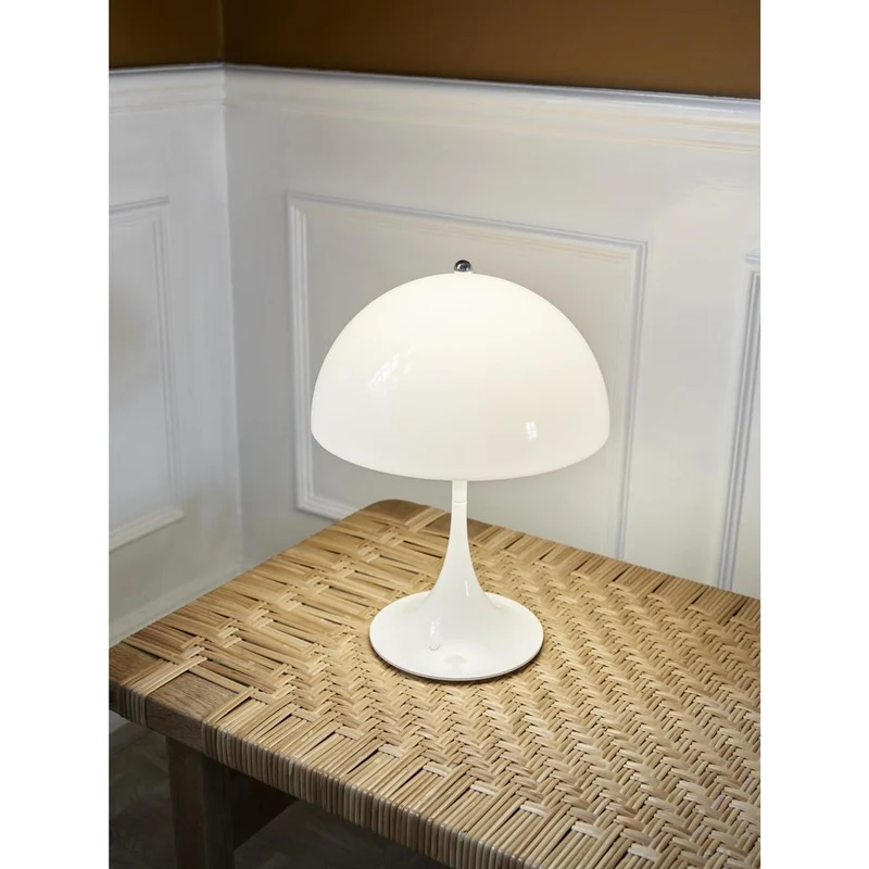 PANTHELLA 250 - BORDLAMPE PORTABLE - HVID OPALT AKRYL