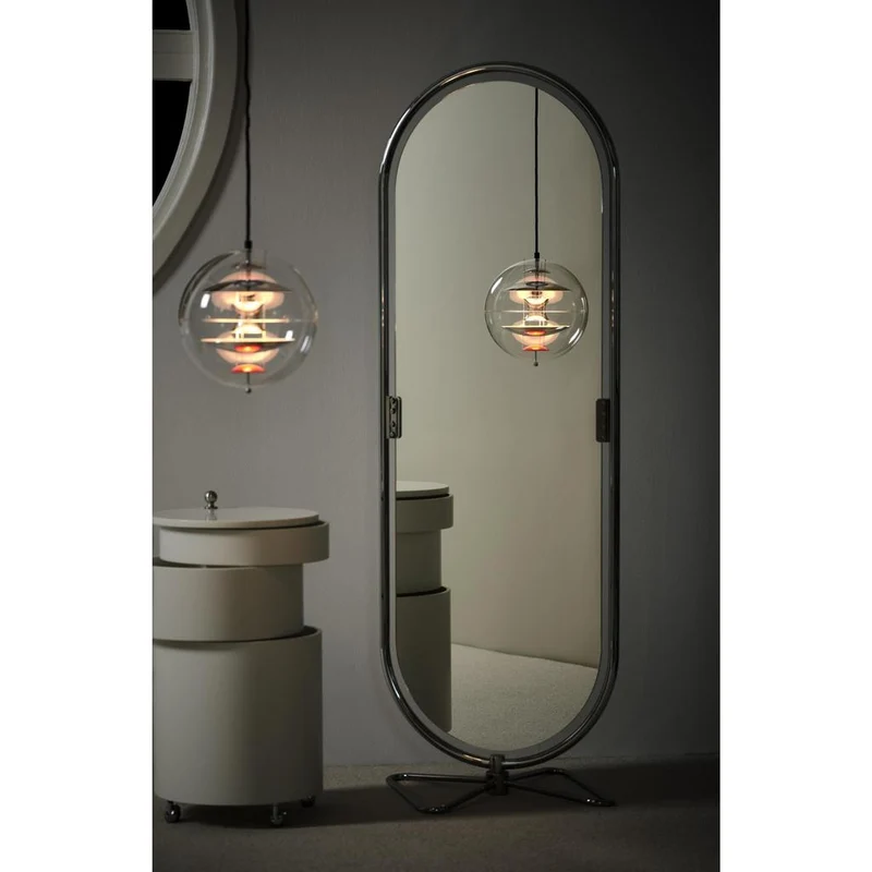 VP Globe Ø28 Pendel - Verner Panton (Akryl og Aluminium, 2,5 m Kabel)