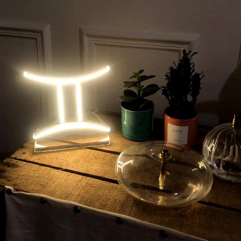 Gémeaux, signe en néon LED