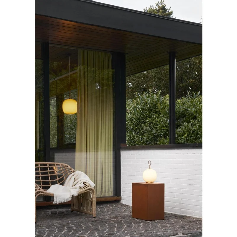 VL45 RADIOHUS - PORTABLE - WHITE OPAL GLAS