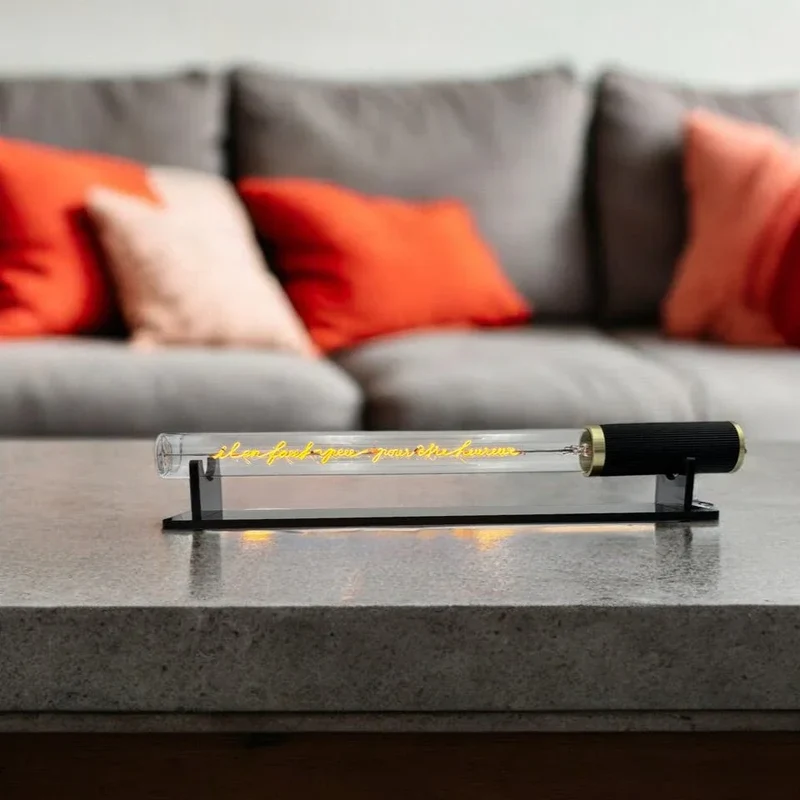 Ampoule décorative LED “Il en faut peu pour être heureux” – Message In The Tube