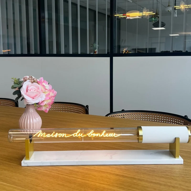 Ampoule décorative LED “Maison du Bonheur” – Message In The Tube