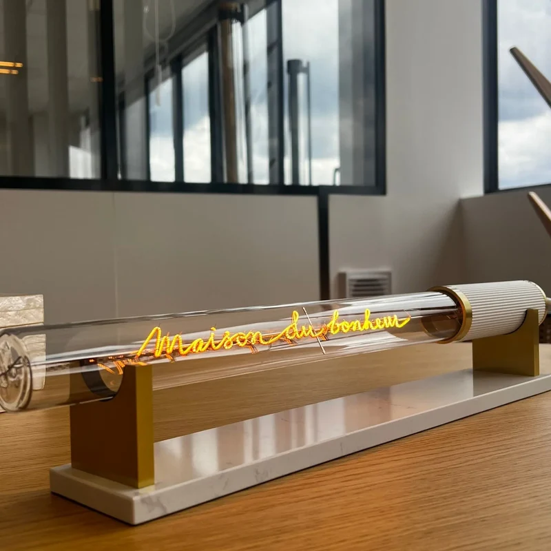 Ampoule décorative LED “Maison du Bonheur” – Message In The Tube