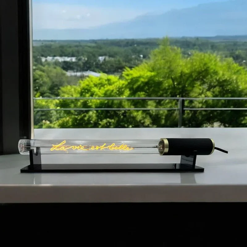 Ampoule décorative LED “La vie est belle” – Message In The Tube