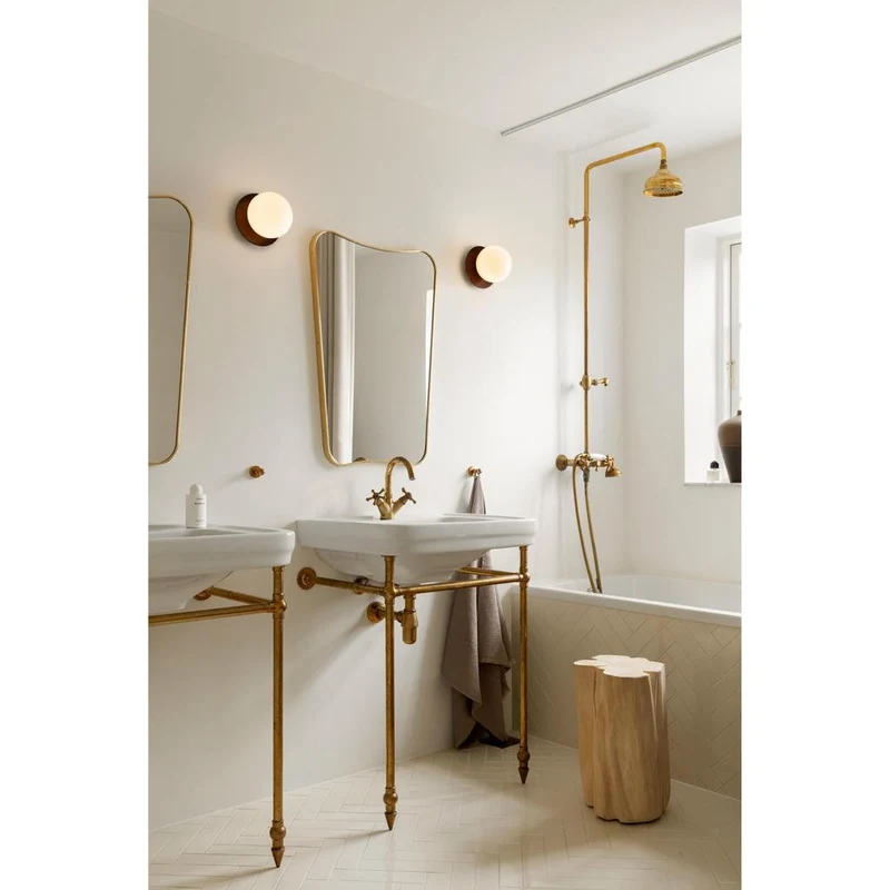 LIILA 1 MEDIUM VÆGLAMPE IP44 MØRK BRONZE/OPAL