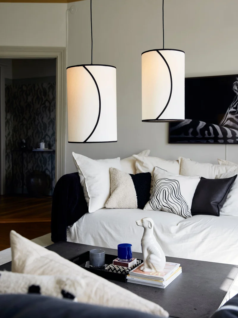 Suspension coton blanche et noire Salon