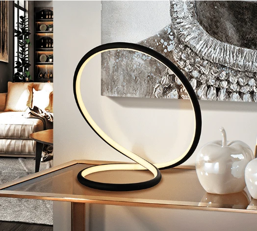 Lampe noire LED a Poser Design Bureau