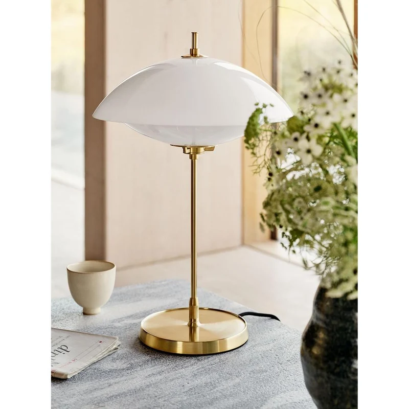 MUSLING BORDLAMPE Ø33 - Fritz Hansen Lighting A/S