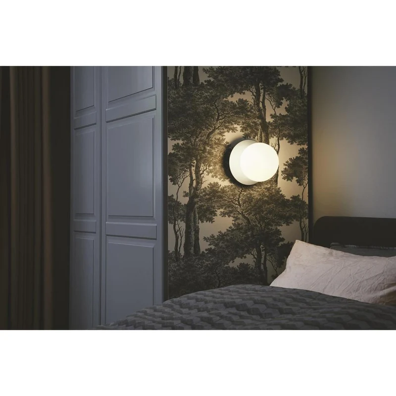 LIILA 1 MEDIUM VÆGLAMPE IP44 LYS SØLV/OPAL