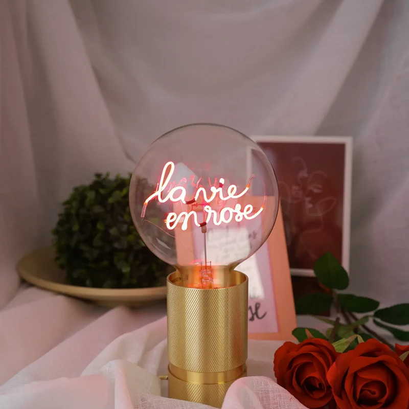 Ampoule décorative LED "La Vie en Rose" - Message In The Bulb
