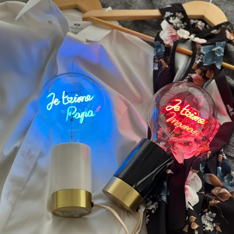 Ampoule décorative LED "Je T'aime Maman" - Message In The Bulb