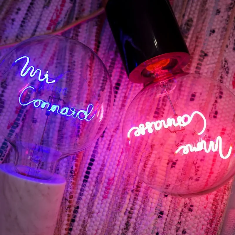 Ampoule décorative LED "Mr Connard" - Message In The Bulb