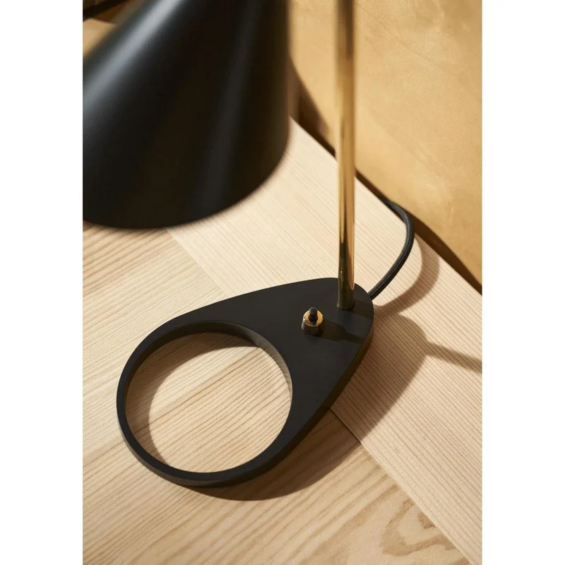 AJ Mini - Bordlampe - Messing/Sort
